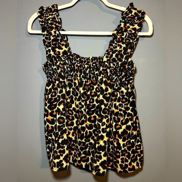 ‘Who What Where’
 Boutique top with adorable puffy sleeves,medium,
Medium - Picture 1 of 5